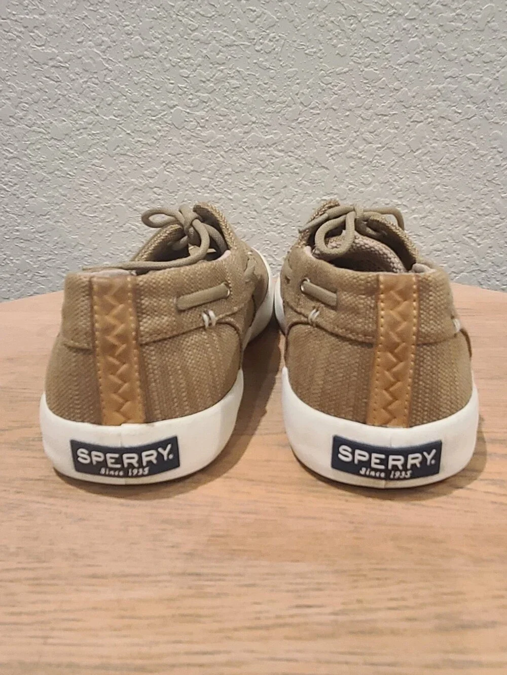 Sperry Top Sider Men 9M Khaki Canvas 2-Eyelet Oxfords Deck Boat Men Shoes